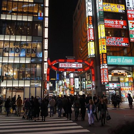 新宿歌舞伎町東新宿站3分钟，徒步伊势丹4分钟免费wi-Fi！ Tokio Exterior foto